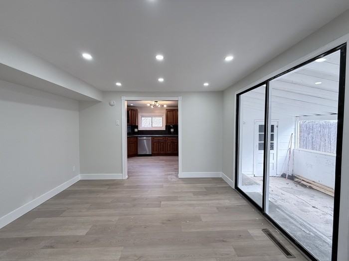 315 Park Ave - Photo 6 of 33