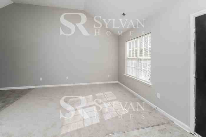 2800 Oneida Rd - Photo 5 of 16