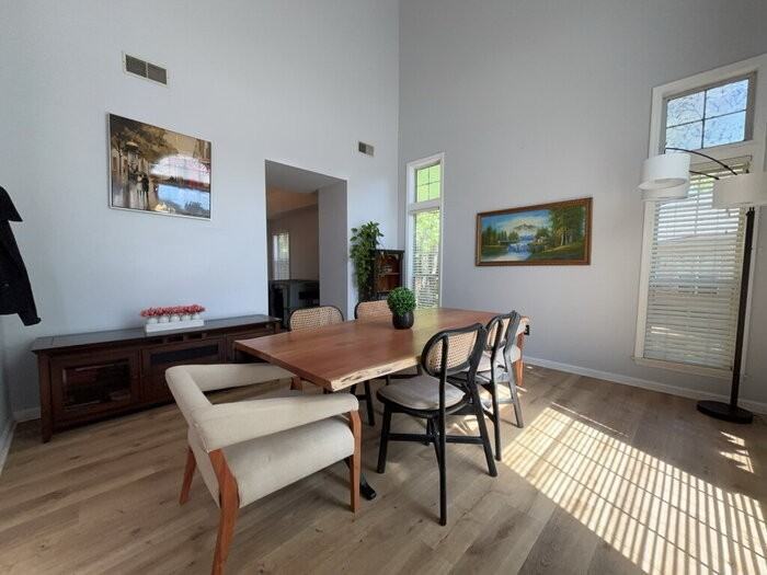 1009 Ariel Ct - Photo 4 of 43