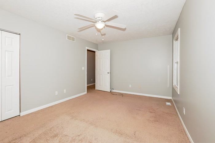 123 Plymouth Rd - Photo 6 of 12