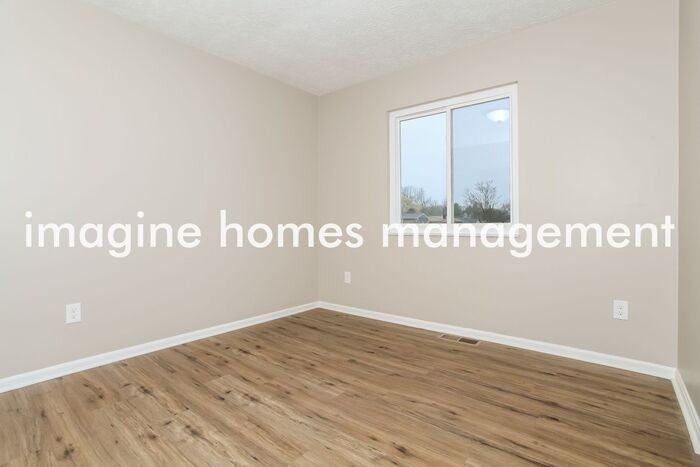 1409 Hilltree Dr - Photo 5 of 20