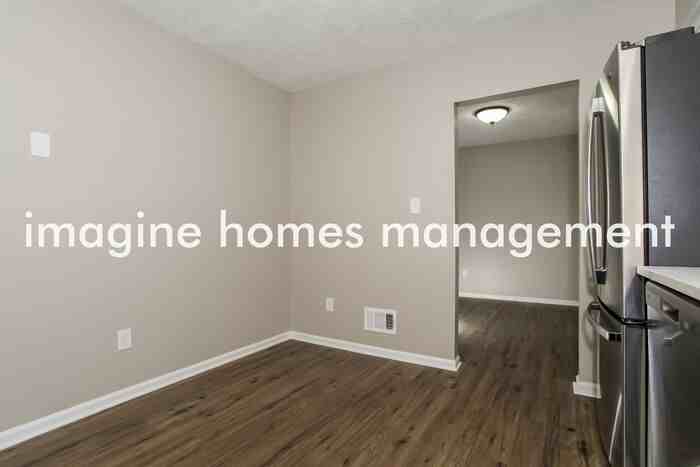 1409 Hilltree Dr - Photo 6 of 20