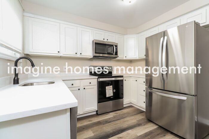 181 Merrimac St - Photo 7 of 14