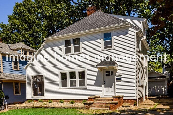 1647 Parkwood Rd - Photo 4 of 20