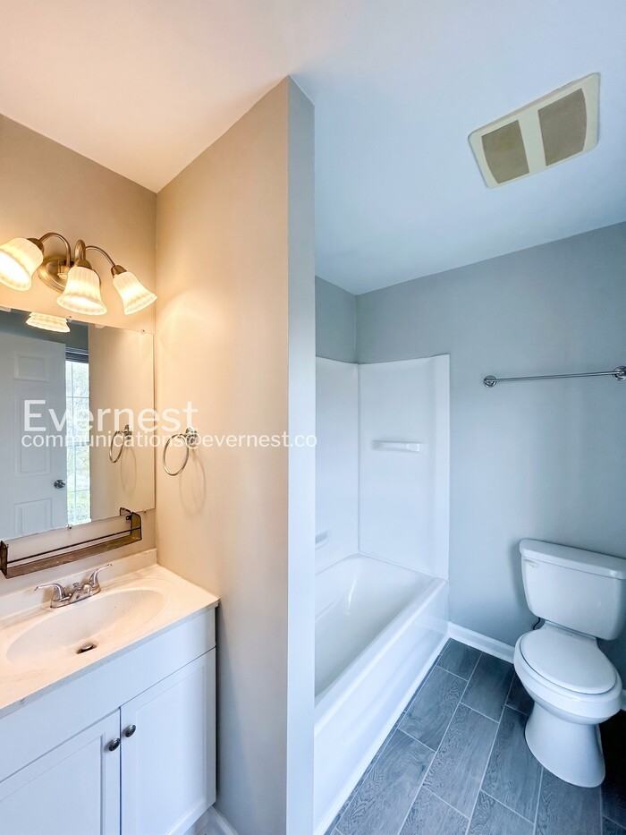 800 Catherine St - Photo 7 of 24