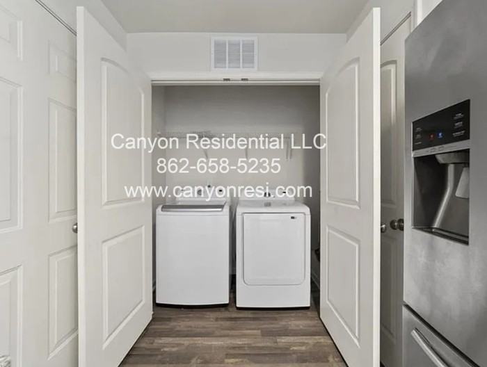 213 Pleasant Willow Pl - Photo 6 of 18