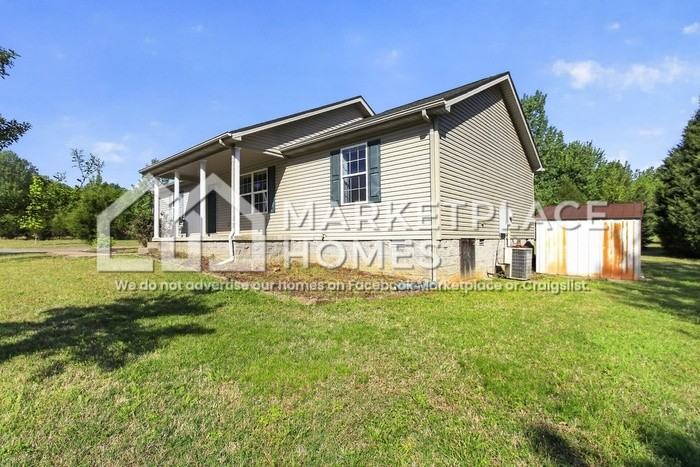 11820 Scottsville Rd - Photo 3 of 30