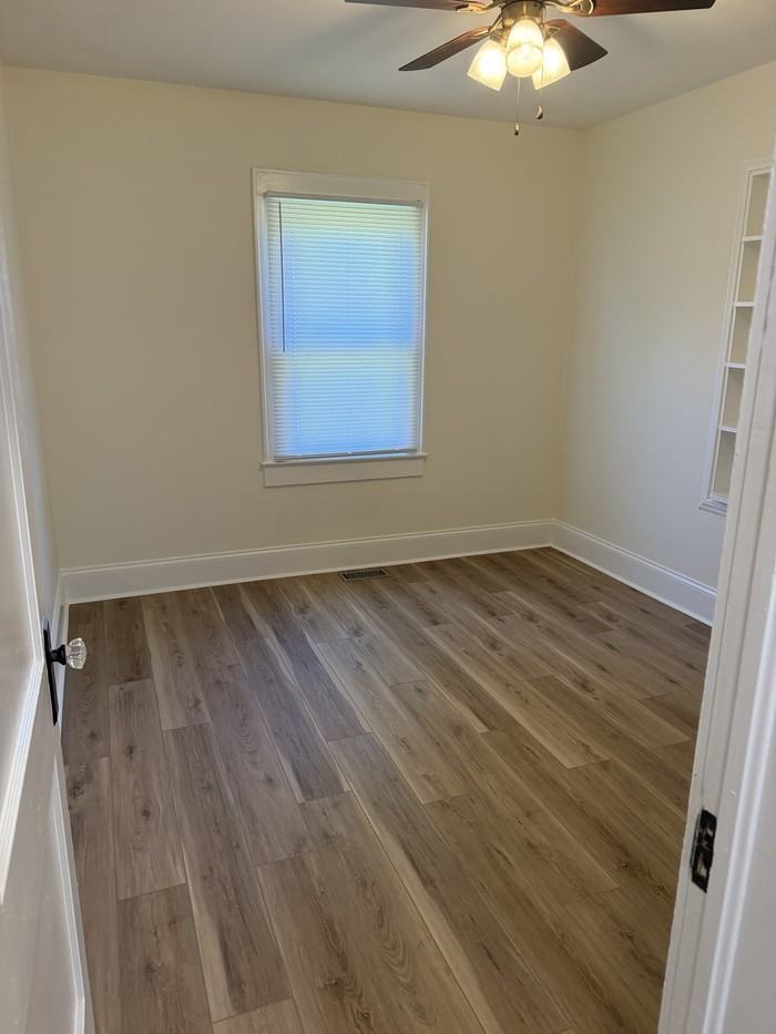 823 Bristol Dr - Photo 7 of 10