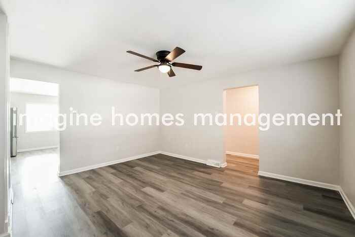 40 Sharon St - Photo 3 of 24