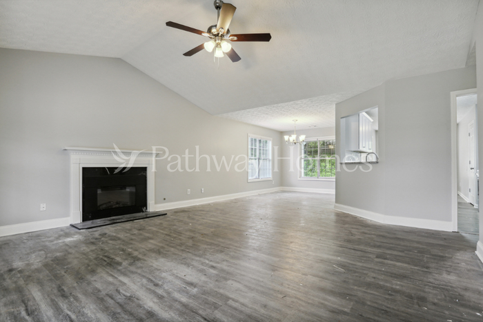 762 Bostonian Way - Photo 4 of 21