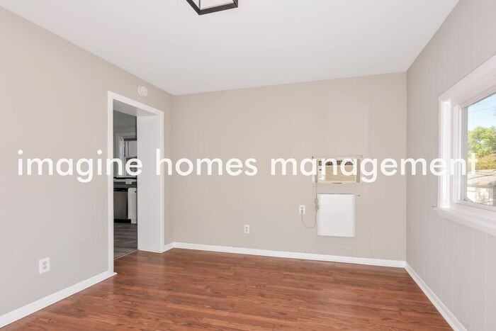 5017 Pernod Ave - Photo 6 of 12