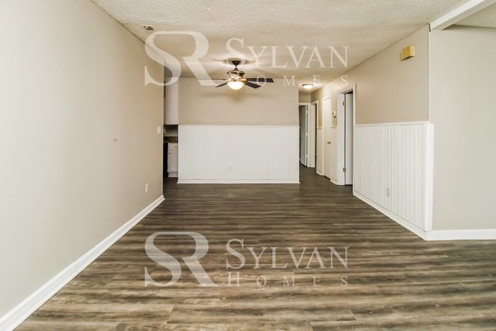 1448 Winslow Ave - Photo 5 of 16