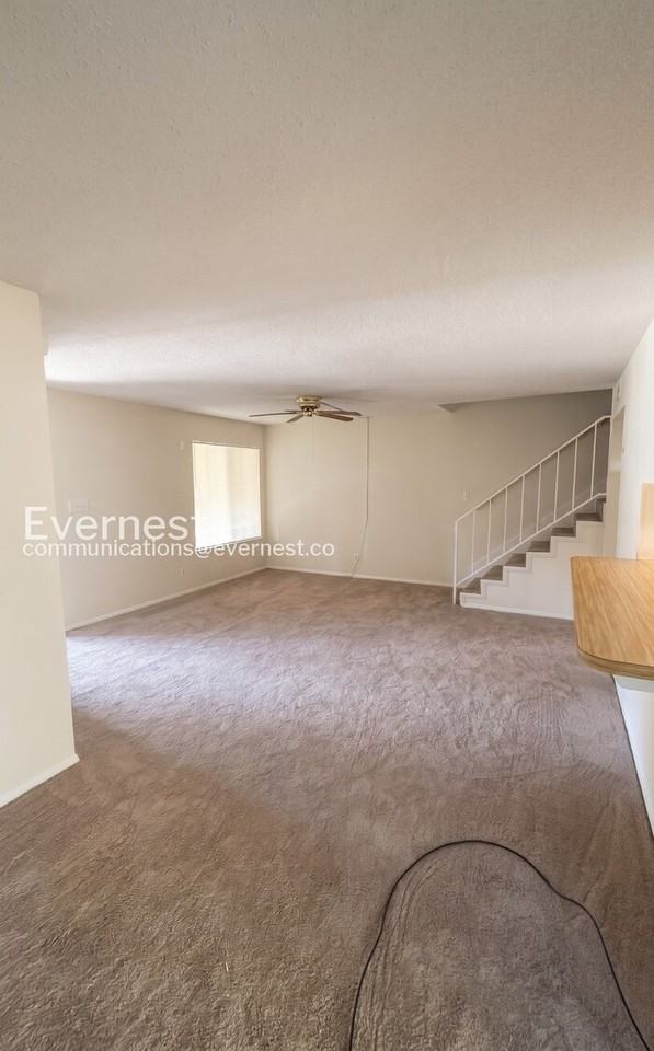 1845 Stonehenge Dr - Photo 4 of 18