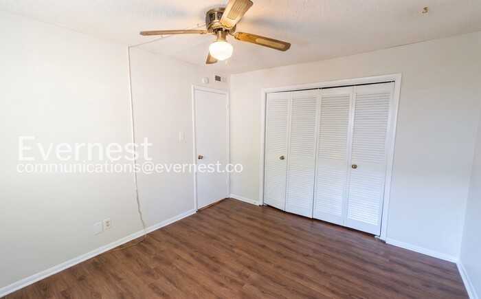 1845 Stonehenge Dr - Photo 7 of 18