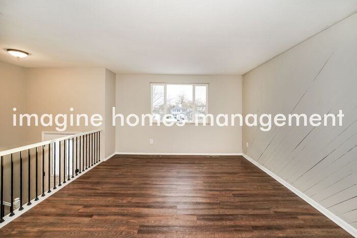 1293 Patton Ct - Photo 3 of 18