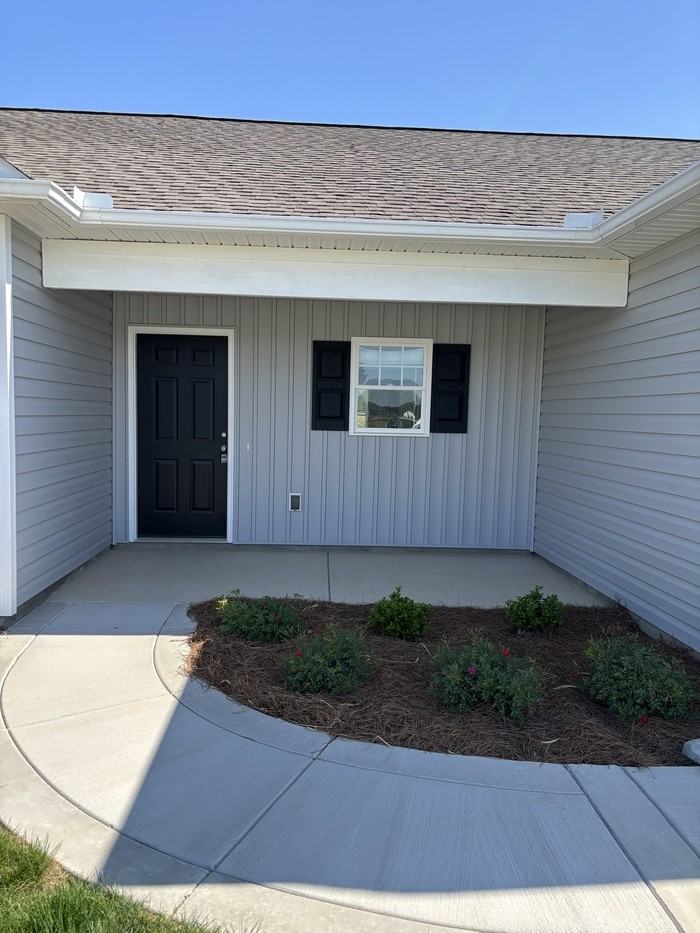 100 Bradfield Cir - Photo 3 of 25