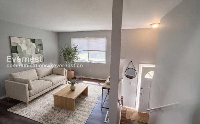 5042 Bentler Dr - Photo 3 of 25