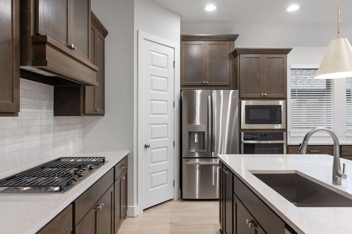 626 Bay Breeze Dr - Photo 7 of 22