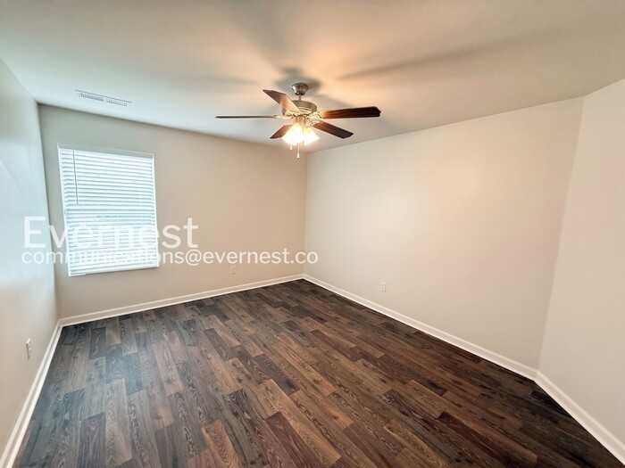 1115 Brookhaven Dr - Photo 7 of 17