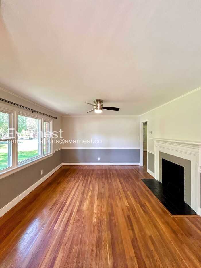 2909 Westgate Dr - Photo 7 of 24