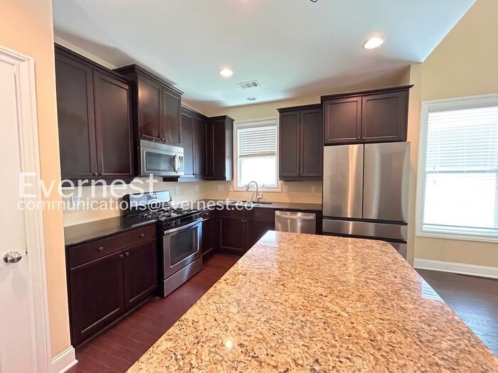 1500 Drew Dr Nw - Photo 3 of 25