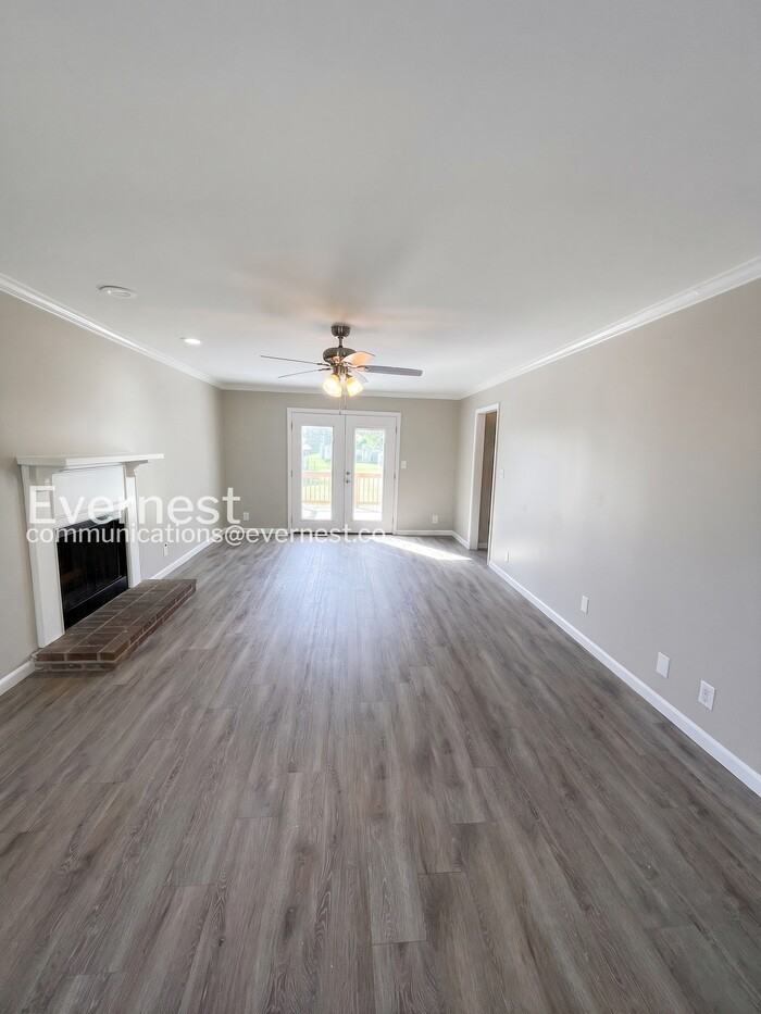 901 Cimarron Ct - Photo 5 of 31