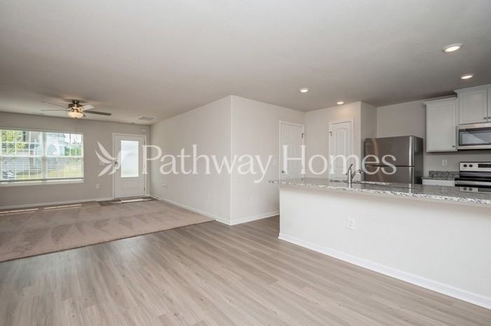 7116 Galway City St - Photo 5 of 18