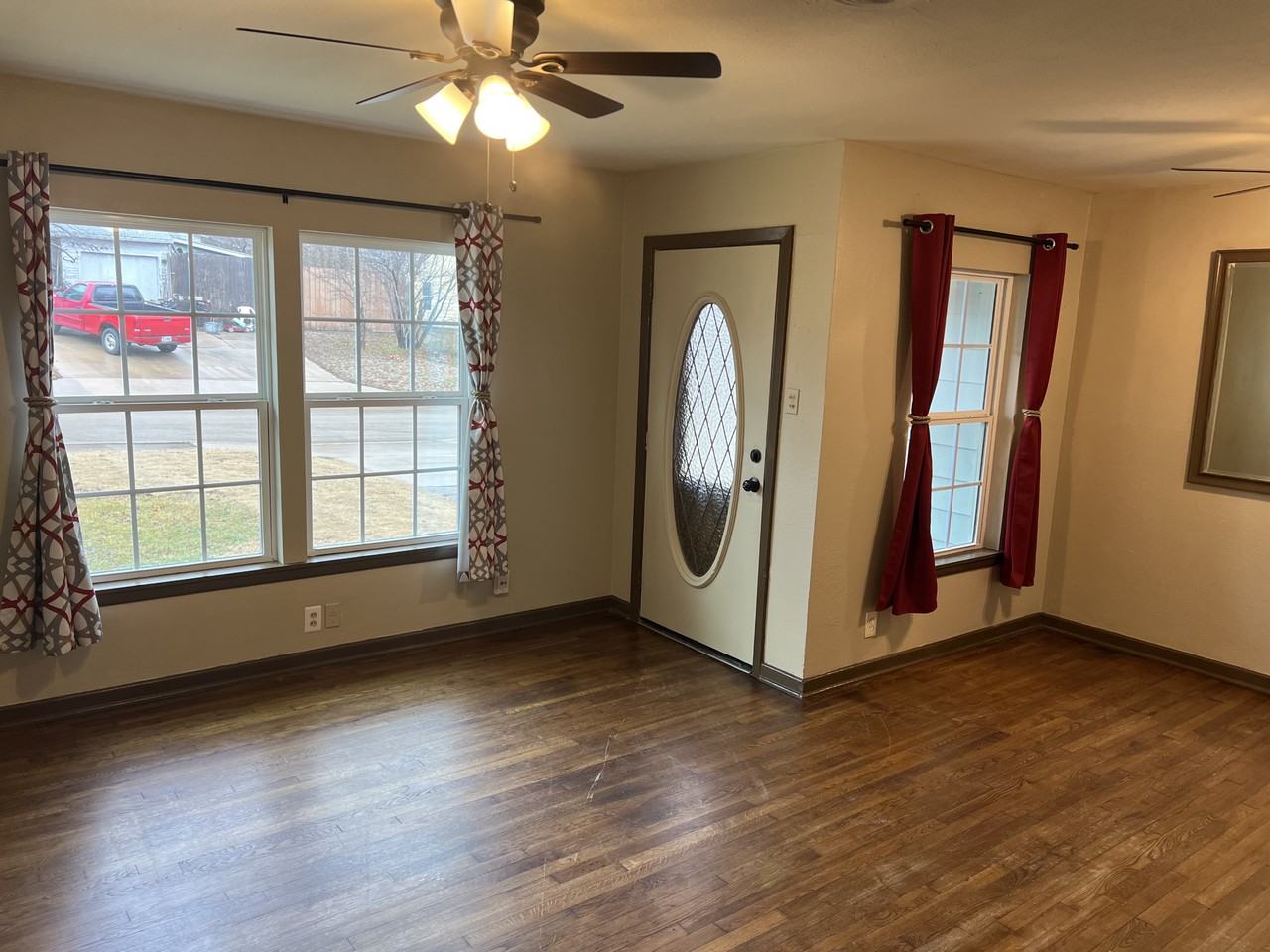 812 Nash St #NA - Photo 2 of 3