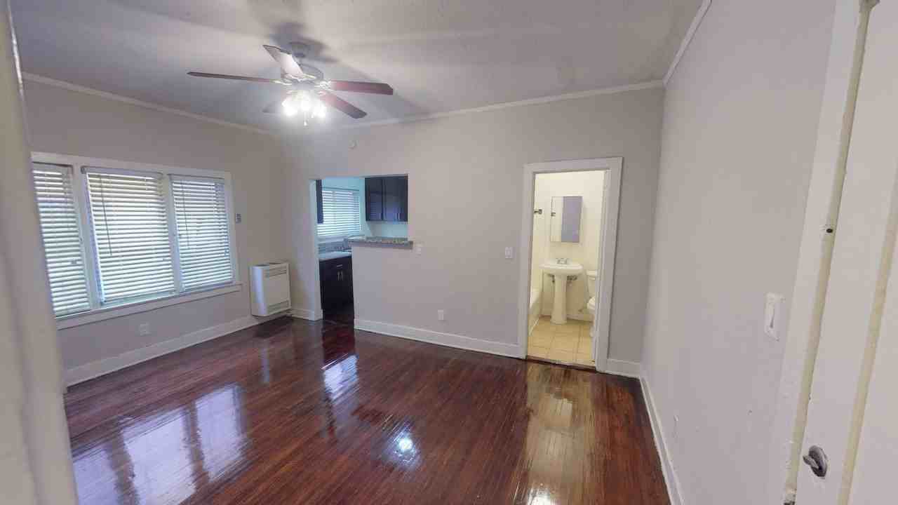Casa Bonita Apartments...Gorgeous Newly Remodeled Apartments...Hardwood Floors! - Photo 4 of 7