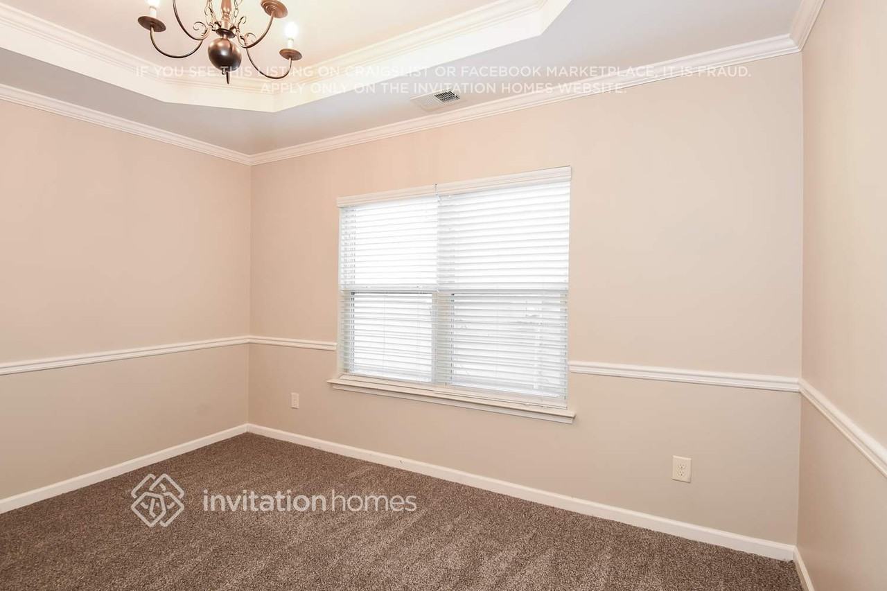 526 Crestmont Ln - Photo 6 of 18