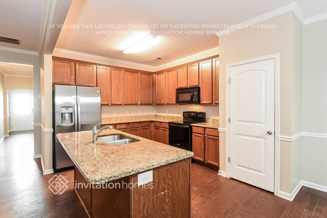 526 Crestmont Ln - Photo 7 of 18