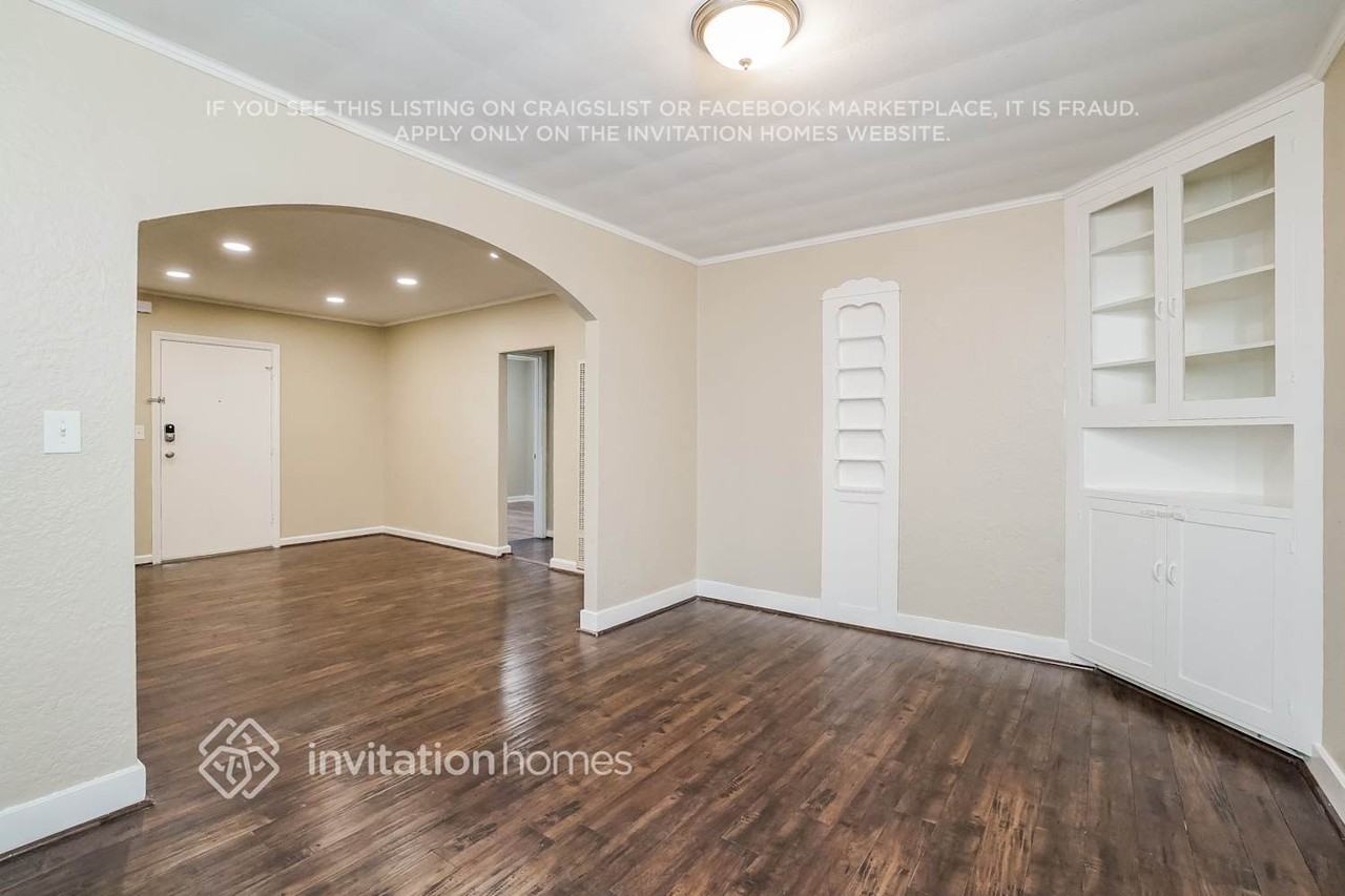10018 Silverton Ave - Photo 6 of 17