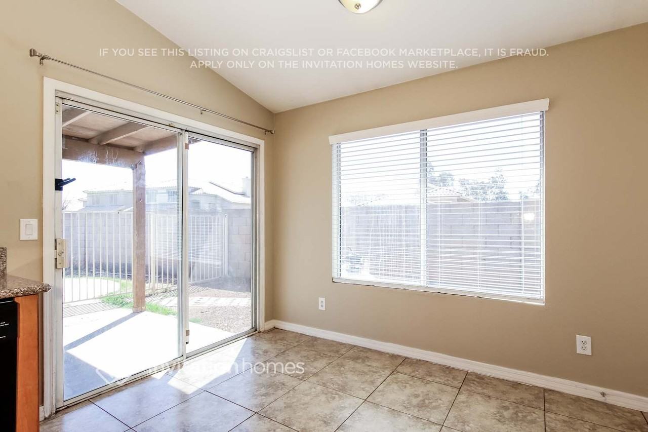 1803 N 88th Ave - Photo 7 of 17