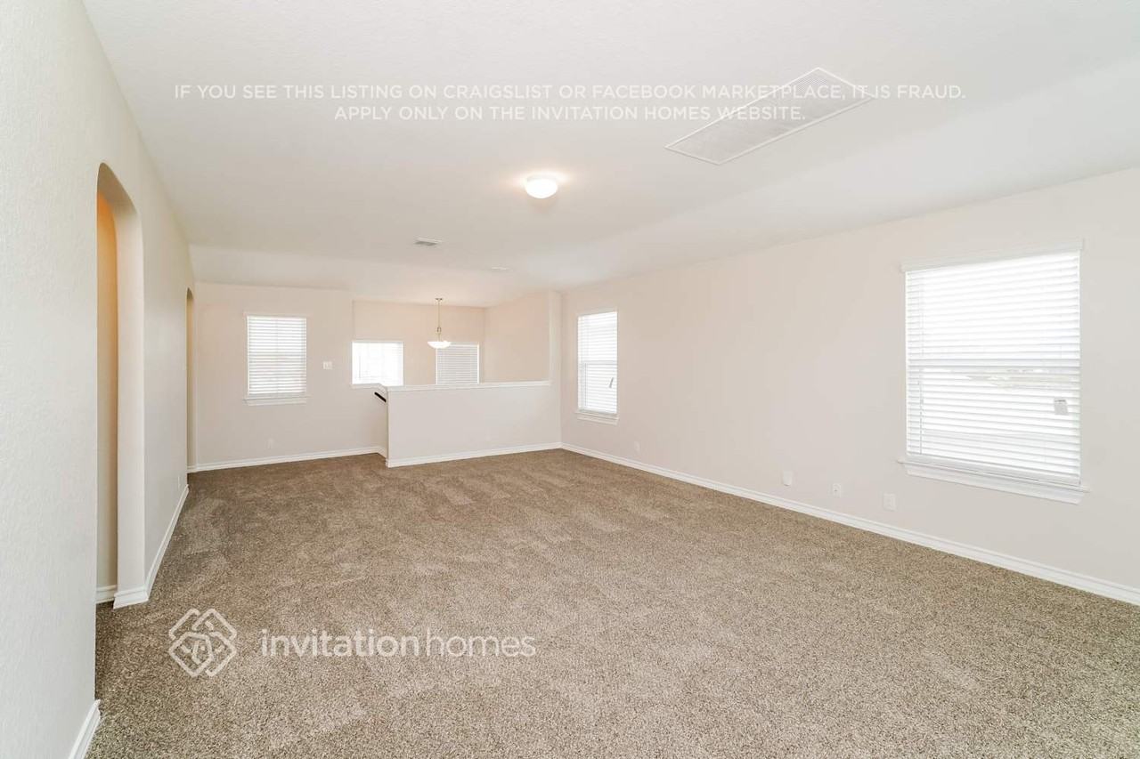 8907 Taylor Grv - Photo 7 of 16