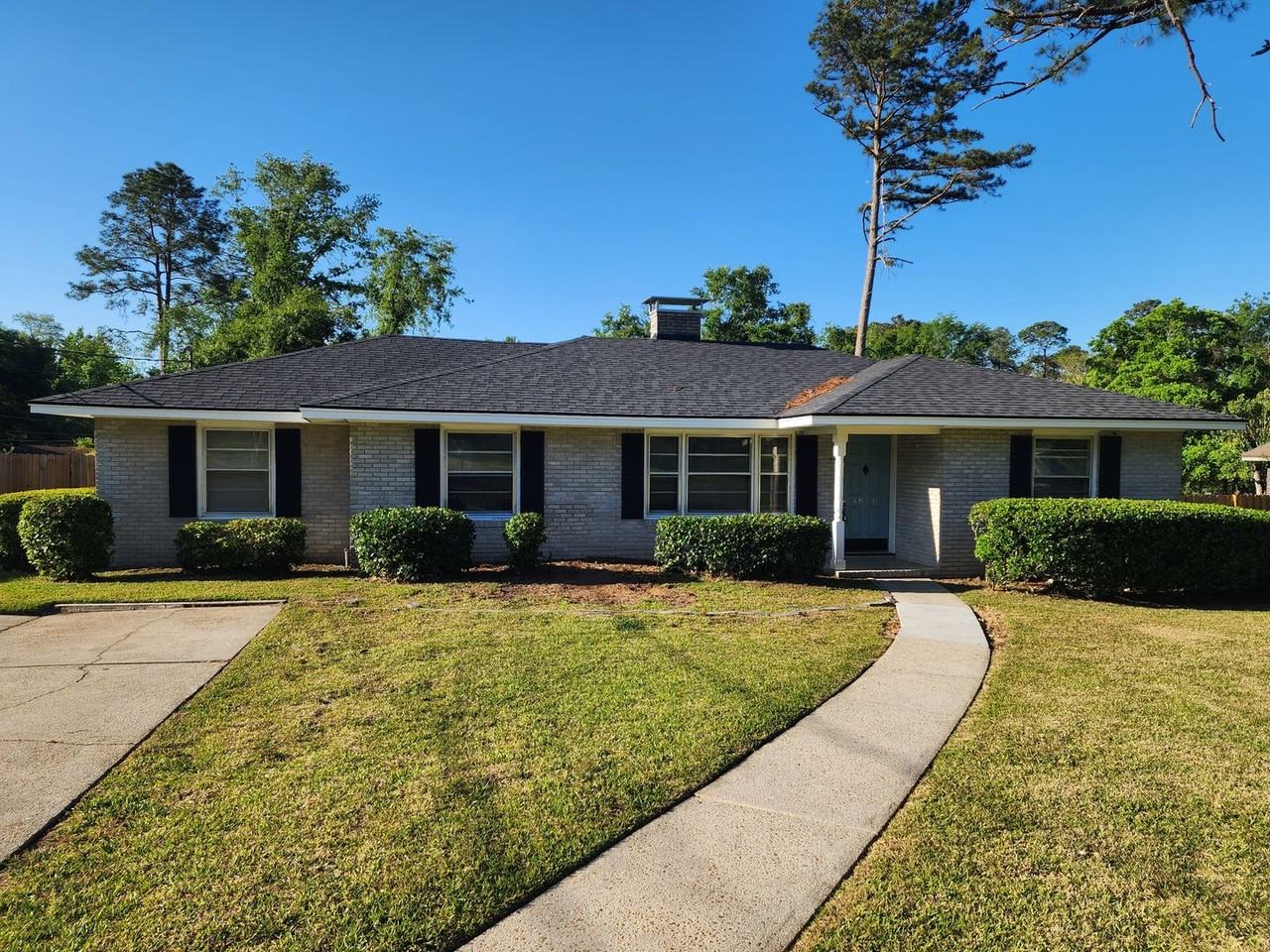1213 Mcree Dr - Photo 2 of 14