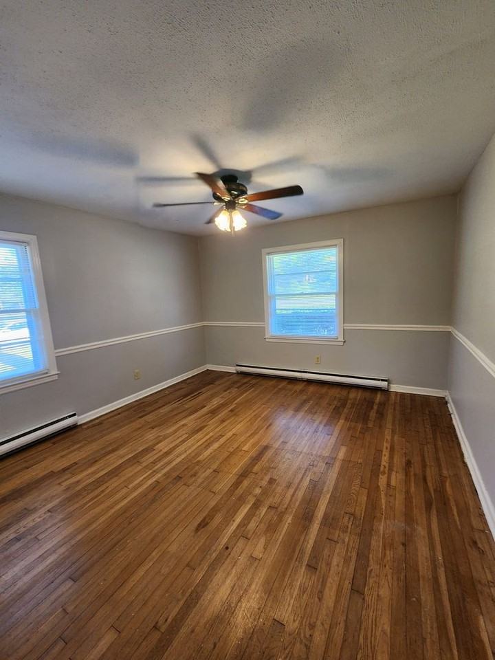 1213 Mcree Dr - Photo 5 of 14