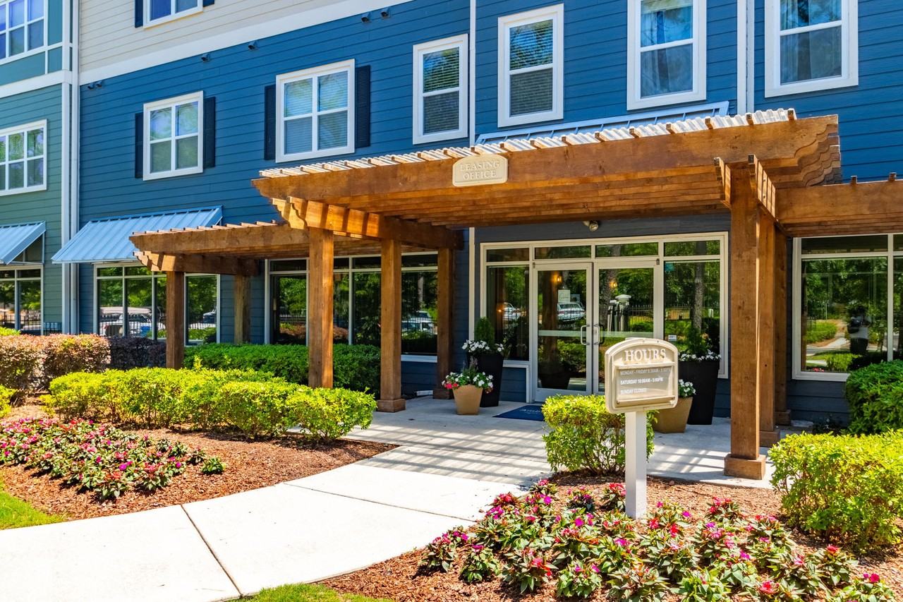 Amberleigh Shores - Photo 6 of 27