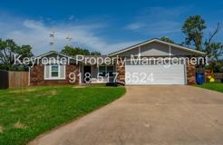 1707 S Nogales Ave - Photo 1 of 1