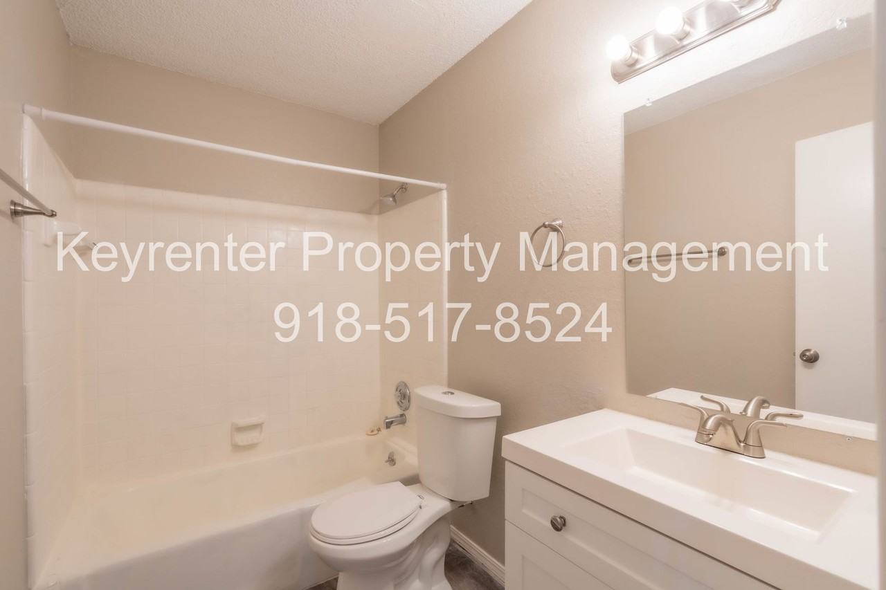 1707 S Nogales Ave - Photo 5 of 17