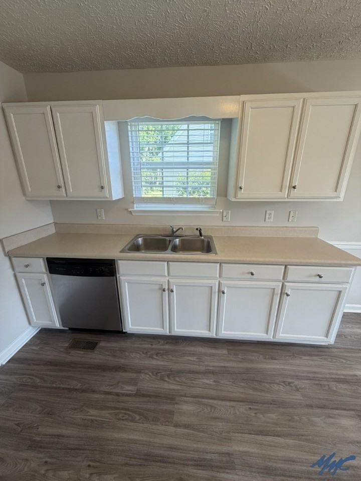 3019 Waywood Dr - Photo 7 of 22