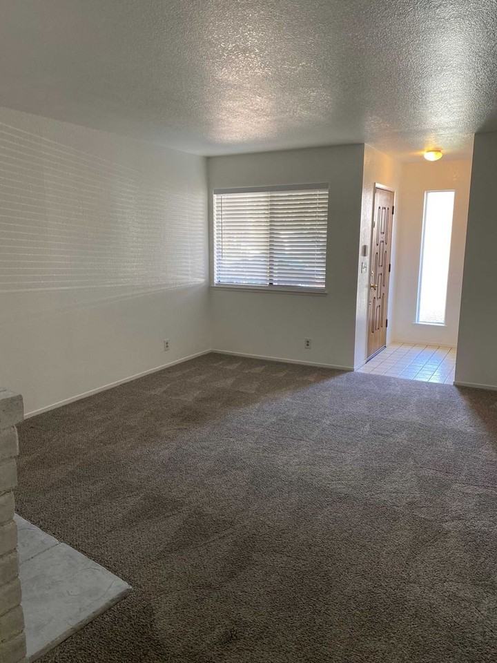 4819 Suncrest Way - Photo 2 of 12