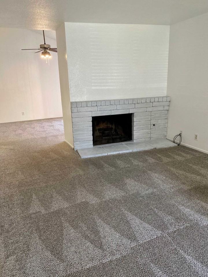 4819 Suncrest Way - Photo 3 of 12