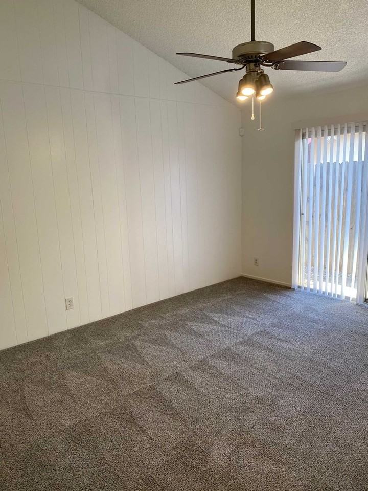 4819 Suncrest Way - Photo 5 of 12