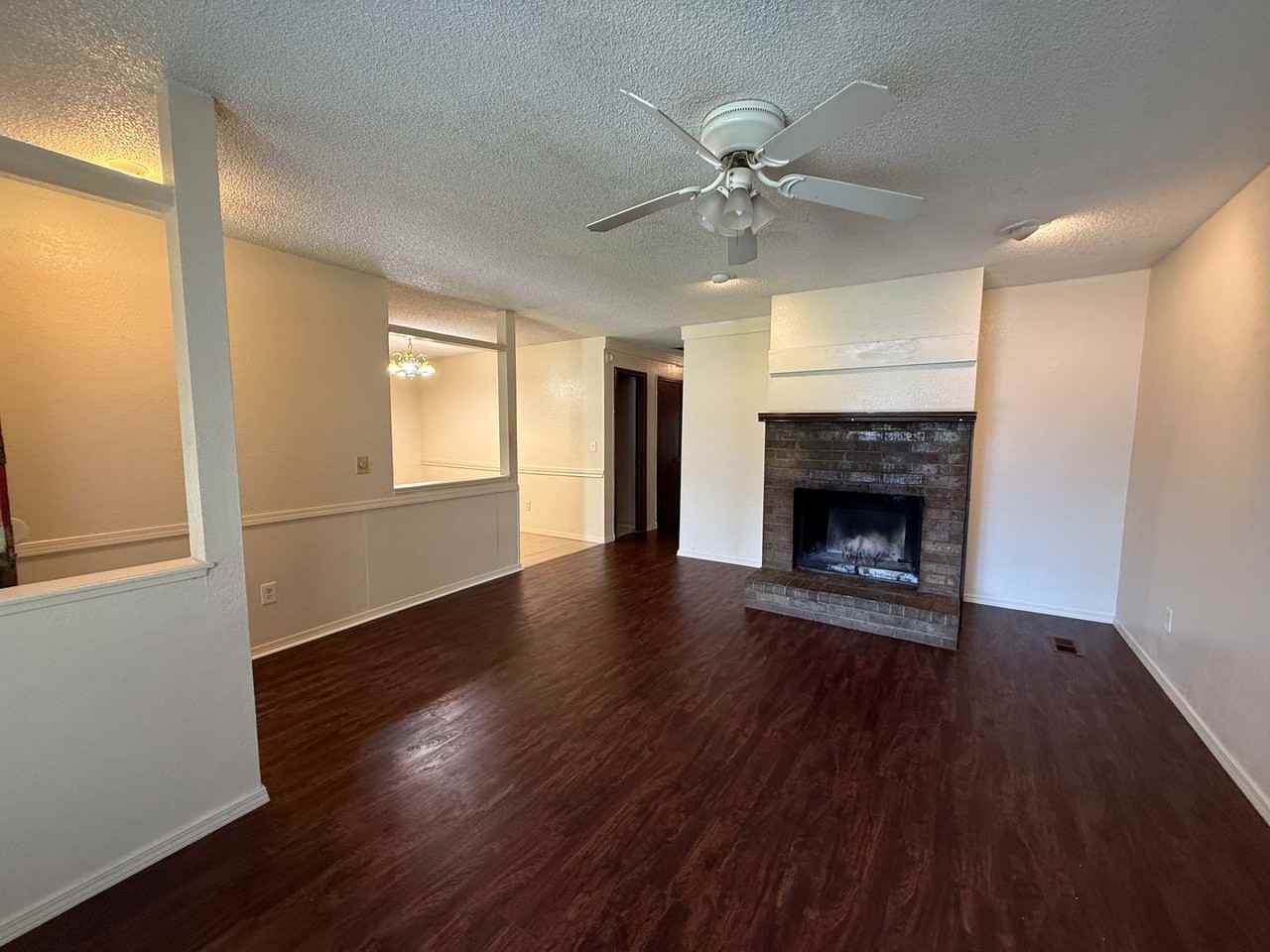 312 W Quantico St - Photo 2 of 14