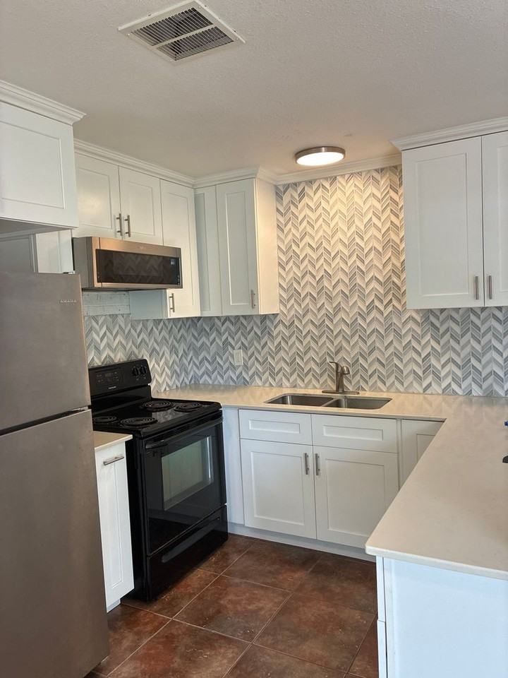 305 Woodruff St #ANEW - Photo 5 of 5