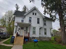 featured image of 48 Clark St