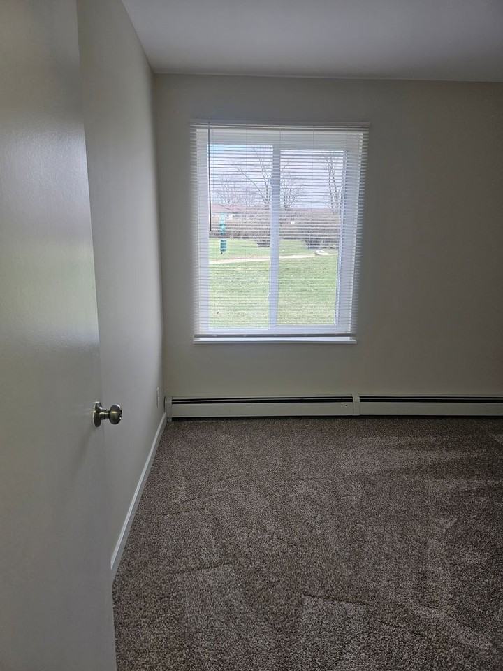 1200 Light Rd - Photo 6 of 12