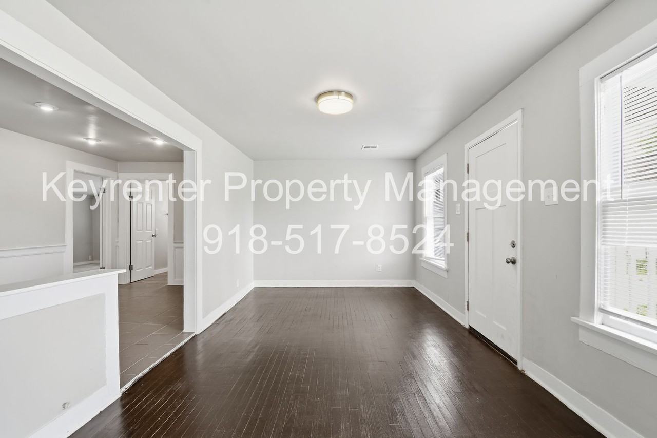 1724 S Jamestown Ave - Photo 3 of 23