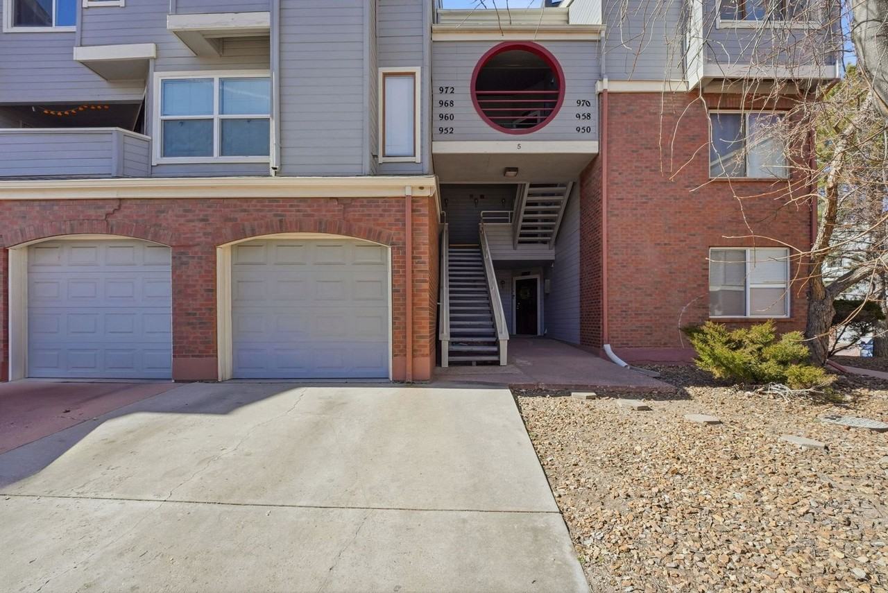960 Acapulco Ct