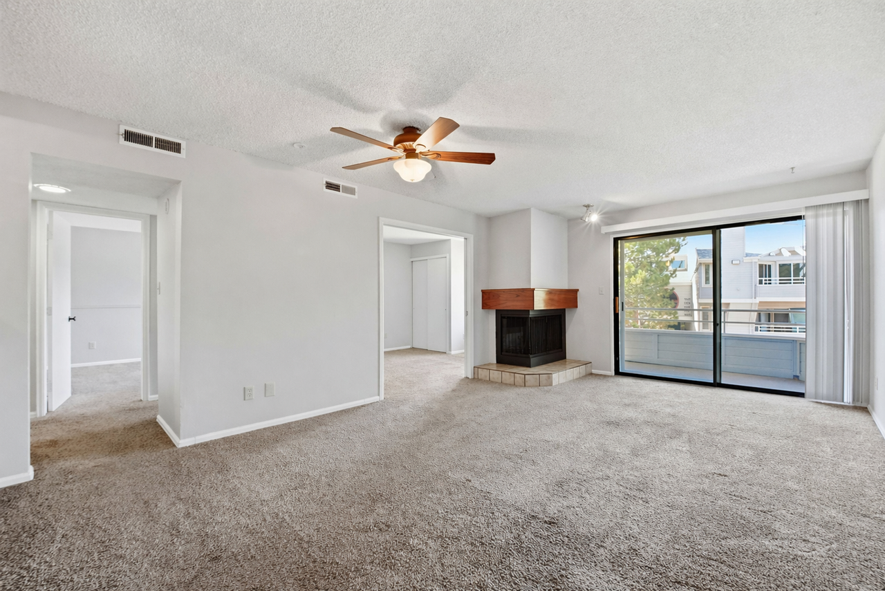 960 Acapulco Ct - Photo 3 of 22